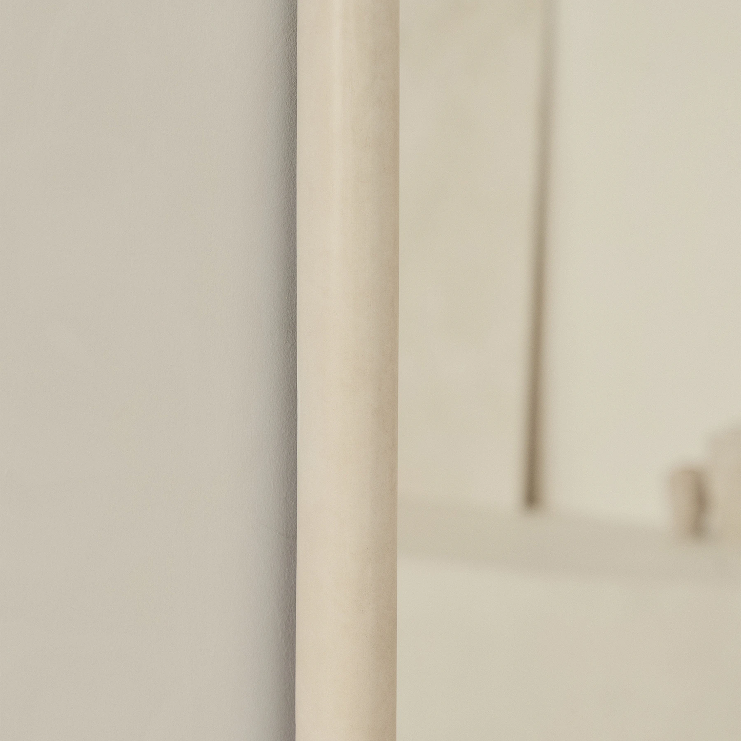 Espejo de cuerpo entero extra grande con marco de hormigón arqueado: 190 x 100 cm